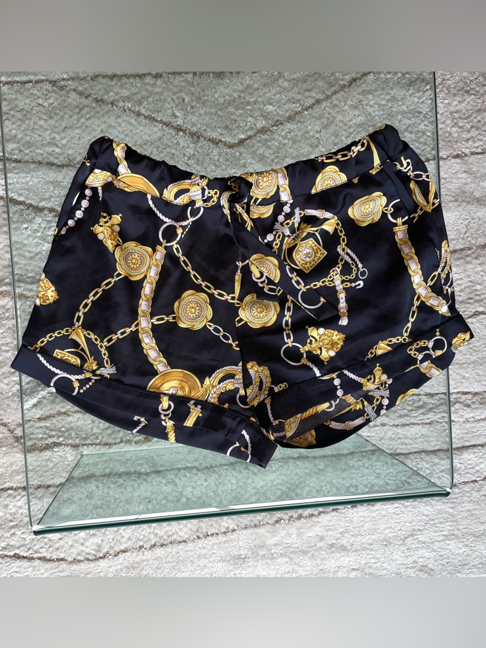 Generation Love nikki silk top & short set - Picture 5 of 5